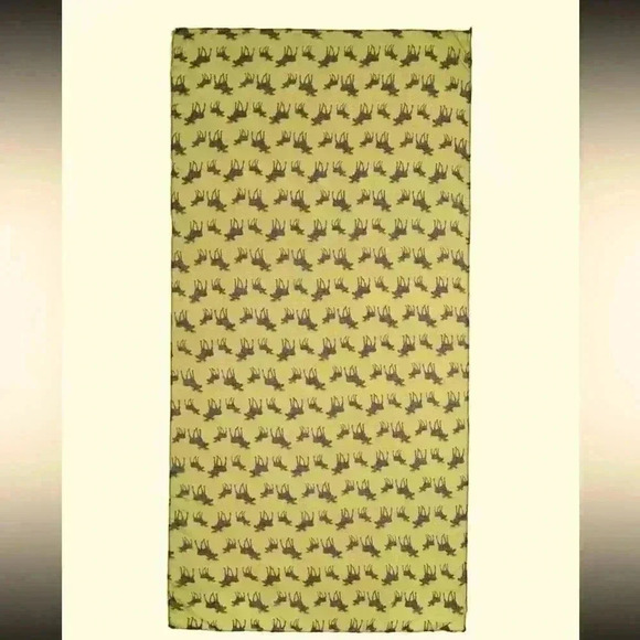 Oblong green moose scarf ! Large for wrapping.‎ This is a unisex beauty ! NWOT - Picture 3 of 6